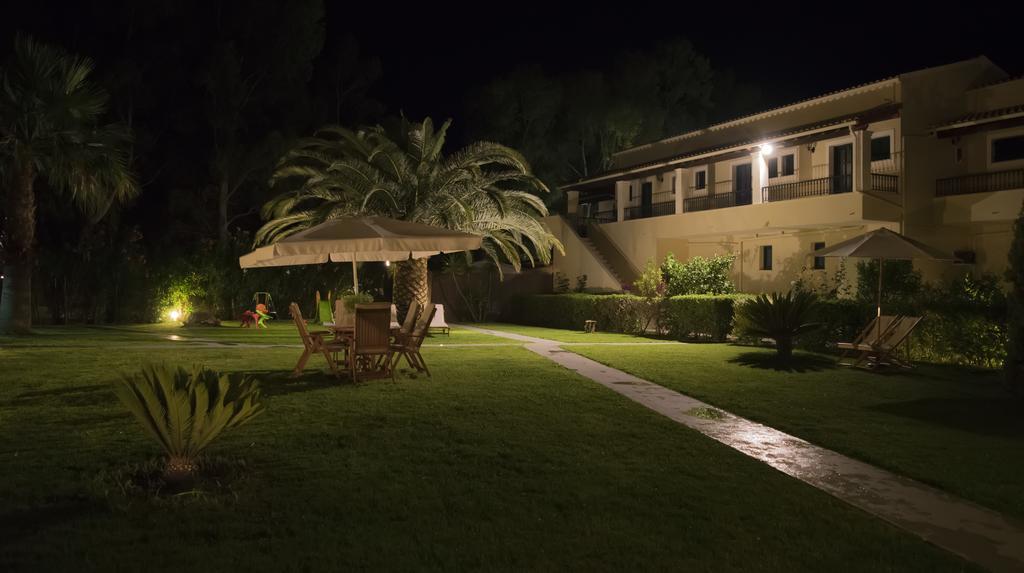 Marini Apartments Moraitika Extérieur photo