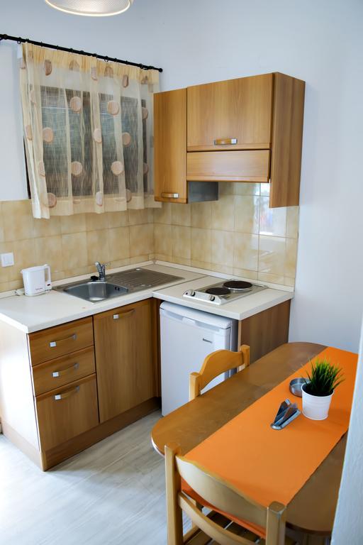 Marini Apartments Moraitika Extérieur photo