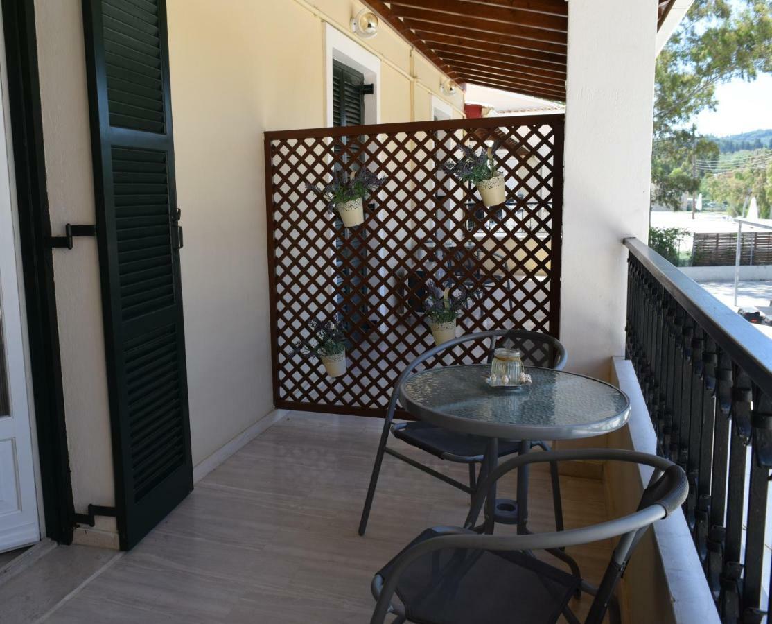 Marini Apartments Moraitika Extérieur photo