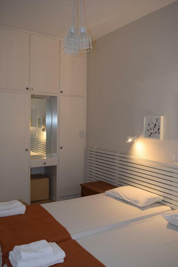 Marini Apartments Moraitika Extérieur photo